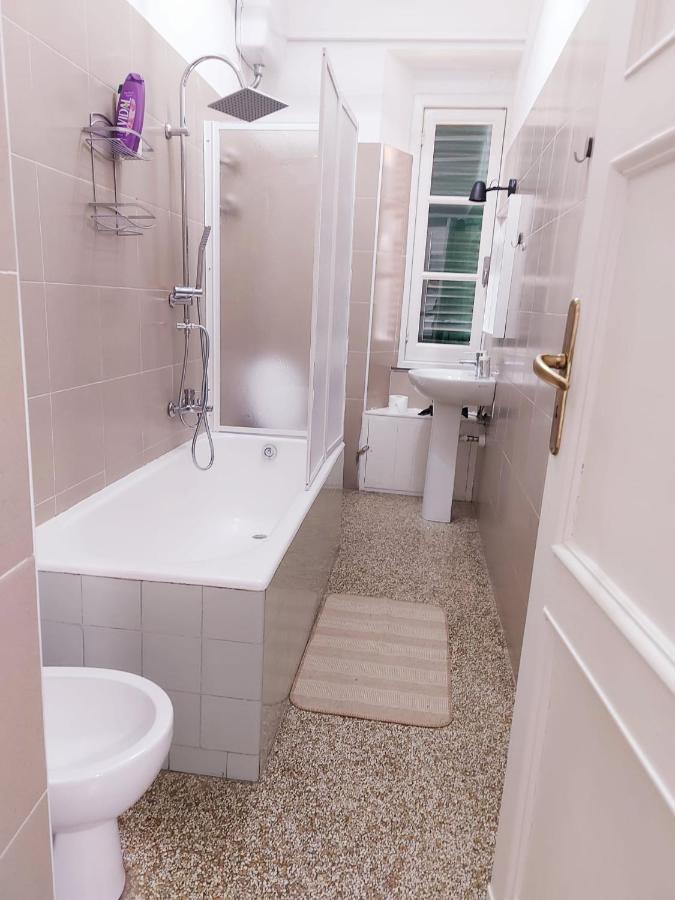 Genova Rooms Brignole B Экстерьер фото